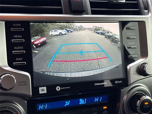 Used 2020 Toyota 4Runner image 29