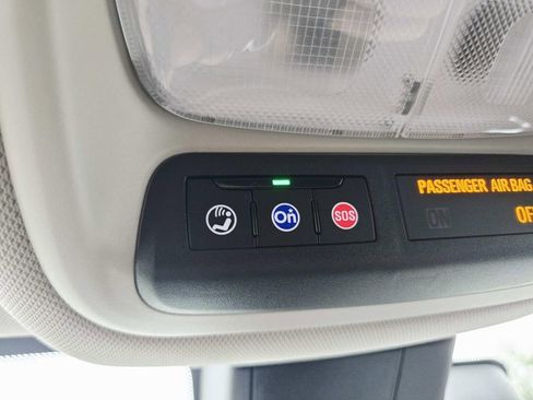 Used 2024 Buick Encore GX Avenir w/ Avenir Technology Package FWD image 29