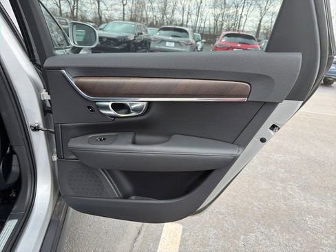Used 2018 Volvo V90 T6 Cross Country w/ Convenience Package image 24
