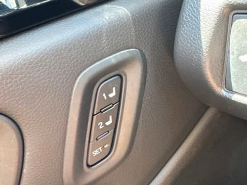 Used 2025 Honda Pilot Touring image 20