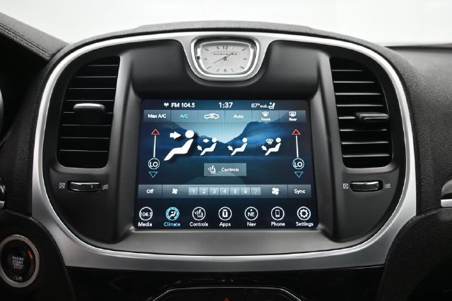 Used 2022 Chrysler 300 Touring L w/ Popular Equipment Group AWD/4WD image 14