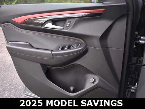 New 2025 Chevrolet TrailBlazer RS w/ Convenience Package image 37