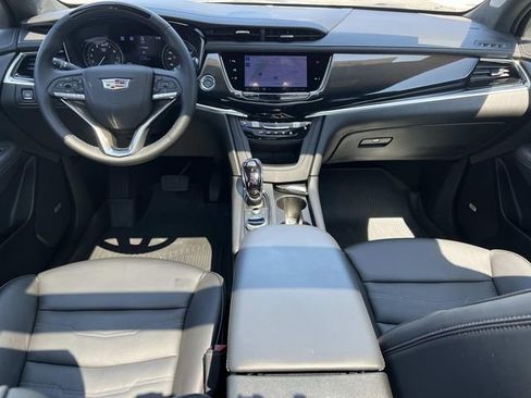 Certified 2025 Cadillac XT6 Premium Luxury w/ Platinum Package AWD/4WD image 14