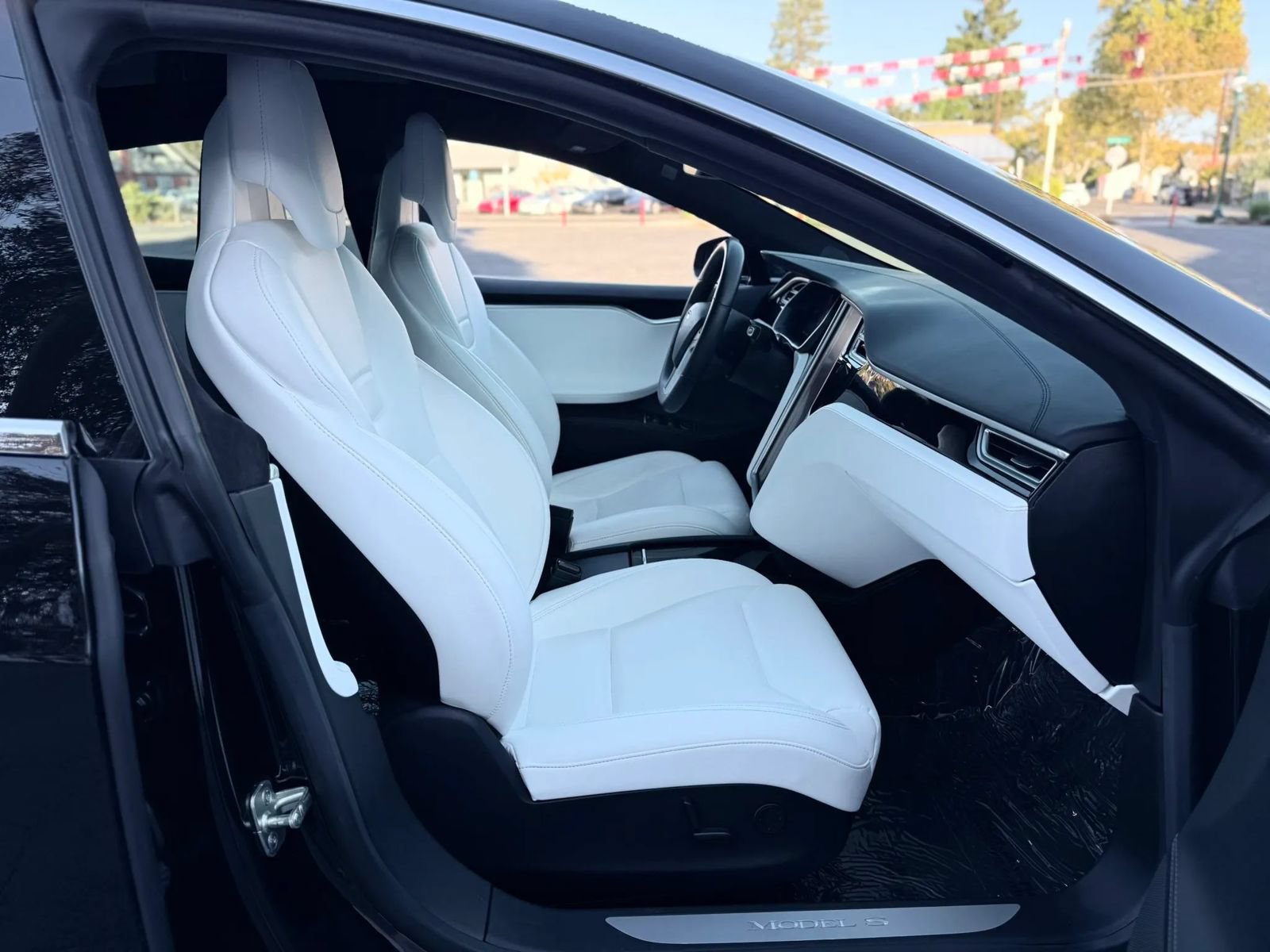 Used 2017 Tesla Model S 75D AWD/4WD image 11