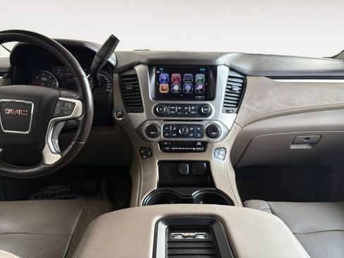 Used 2017 GMC Yukon SLT w/ Premium Edition AWD/4WD image 9
