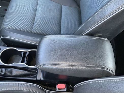 Used 2014 Toyota Corolla S FWD image 21