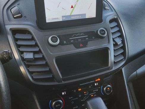 Used 2020 Ford Transit Connect XLT FWD image 21