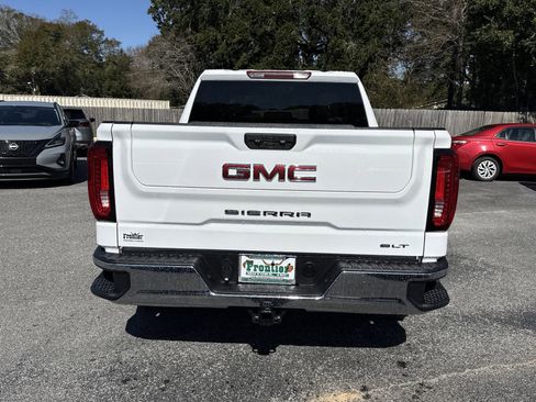 Used 2025 GMC Sierra 1500 SLT AWD/4WD image 4