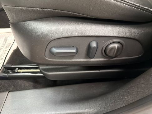 Used 2023 Buick Encore GX Select image 36