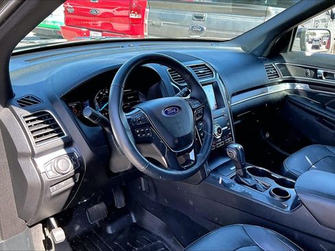 Used 2019 Ford Explorer Limited w/ Class III Trailer Tow Package image 19