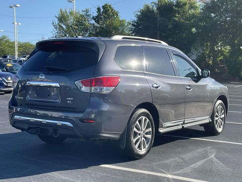 Used 2014 Nissan Pathfinder SL w/ Trailer Tow Package AWD/4WD image 6