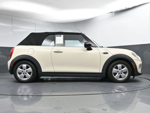 Used 2017 MINI Cooper Convertible image 25