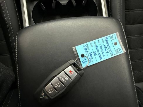 Used 2024 Mitsubishi Outlander AWD image 39