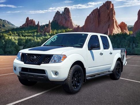 Used 2020 Nissan Frontier SV w/ Midnight Edition Floor Mats image 1