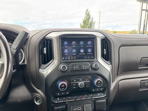 Certified 2022 Chevrolet Silverado 2500 LTZ w/ LTZ Convenience Package AWD/4WD image 18