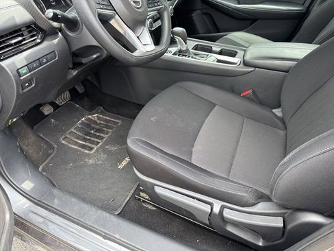 Certified 2024 Nissan Sentra SV FWD image 10