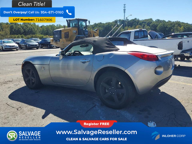 Used 2007 Pontiac Solstice Convertible w/ Preferred Package RWD image 3
