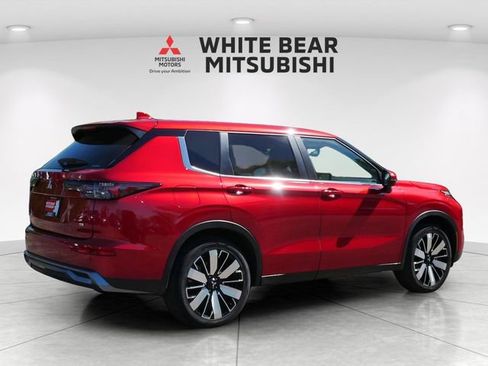Used 2025 Mitsubishi Outlander SE AWD/4WD image 5