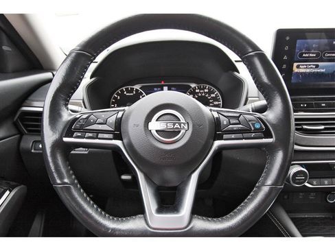 Used 2023 Nissan Altima 2.5 SL image 9