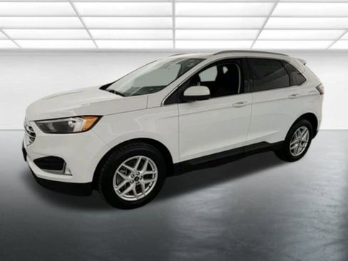 Used 2022 Ford Edge SEL w/ Convenience Package image 3
