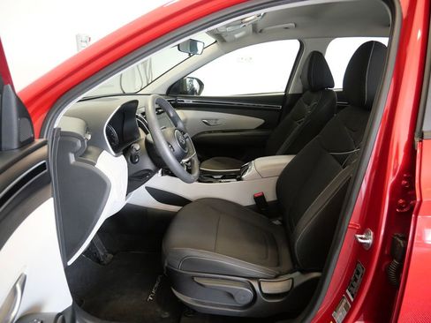 Used 2022 Hyundai Tucson SE AWD/4WD image 15