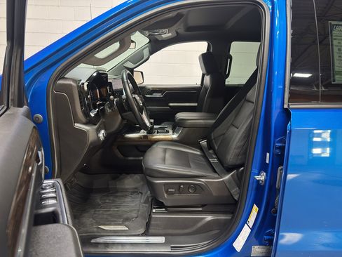 Used 2024 GMC Sierra 1500 Elevation w/ Elevation Premium Package AWD/4WD image 19