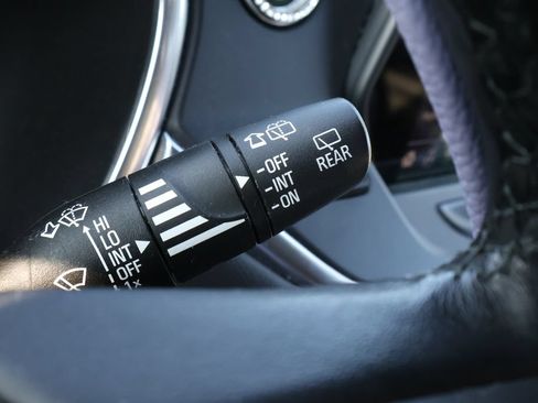 Used 2020 Chevrolet Blazer LT FWD image 21