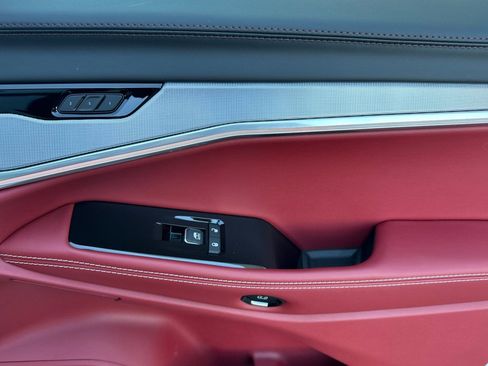 Used 2024 Jeep Wagoneer Launch Edition image 21