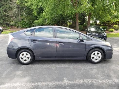 Used 2011 Toyota Prius Two FWD image 2