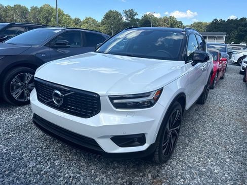 Used 2021 Volvo XC40 T5 R-Design w/ Advanced Package AWD/4WD image 1