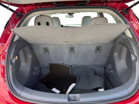 Used 2020 Chevrolet Bolt LT image 17