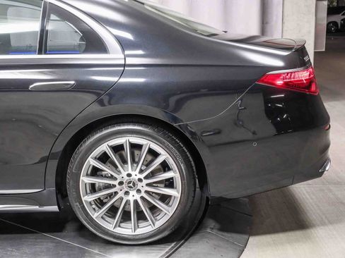 Certified 2022 Mercedes-Benz S 580 4MATIC Sedan w/ AMG Line Package image 8