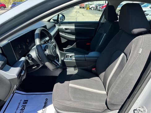Certified 2024 Hyundai Sonata SEL FWD image 9