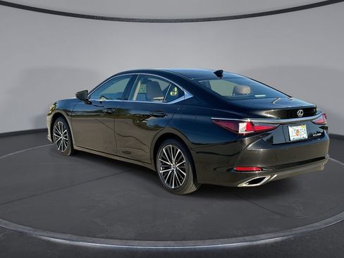 Used 2025 Lexus ES 350 w/ Premium Package FWD image 10
