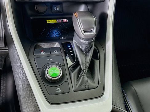 Certified 2023 Toyota RAV4 XSE AWD/4WD image 10