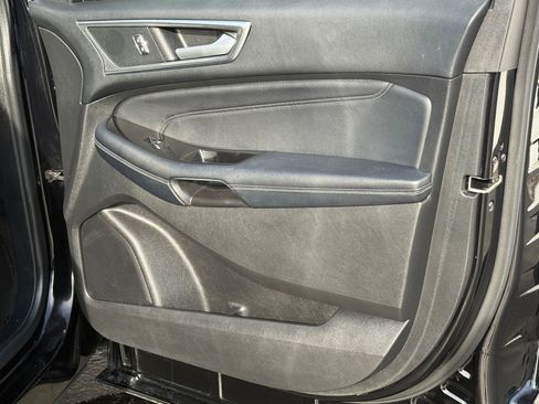 Used 2018 Ford Edge Titanium w/ Equipment Group 301A image 30