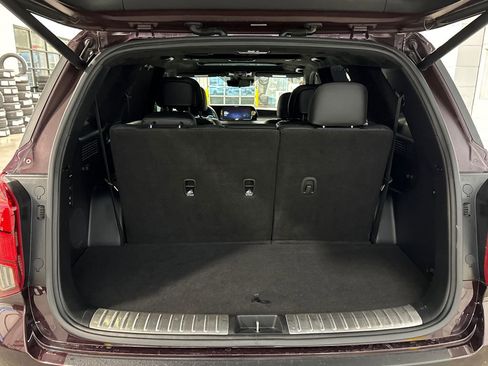 Used 2023 Hyundai Palisade Calligraphy image 11