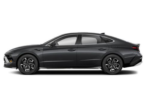 Used 2025 Hyundai Sonata SEL FWD image 2