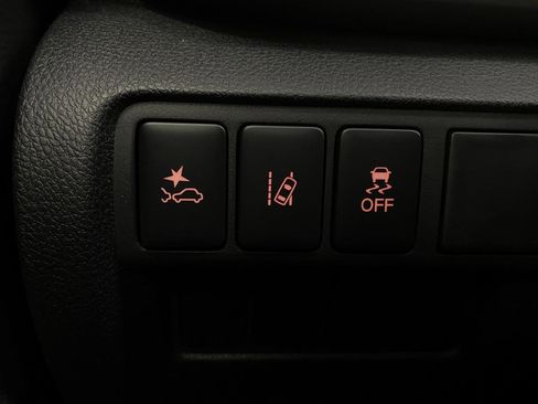 New 2026 Mitsubishi Eclipse Cross LE image 13