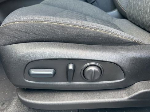 Used 2024 Chevrolet Equinox LT image 15