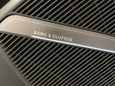 Used 2023 Audi Q5 2.0T Prestige w/ Prestige Package image 19