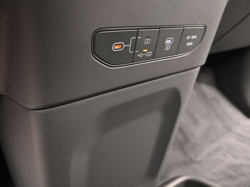 Used 2024 Kia EV9 Light image 25