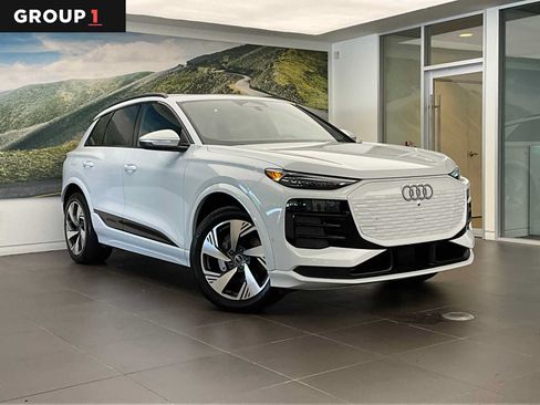 Used 2025 Audi Q6 e-tron Premium Plus w/ Premium Plus AWD/4WD image 1
