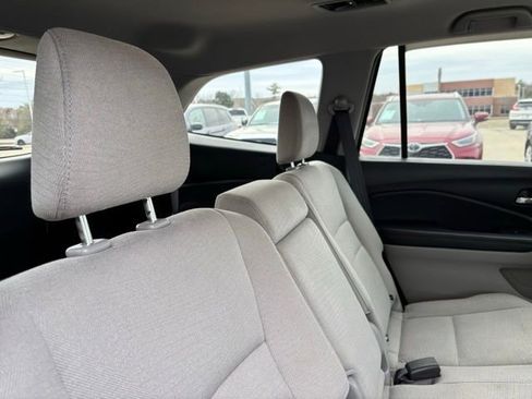 Used 2017 Honda Pilot LX image 27