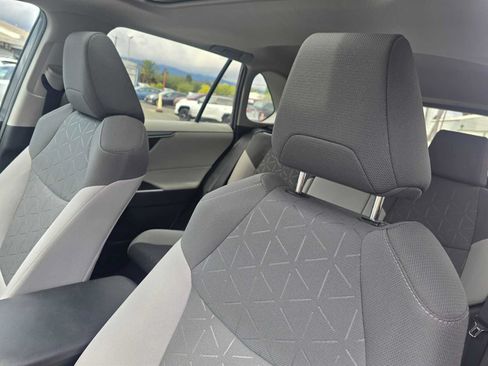 Used 2020 Toyota RAV4 XLE w/ Convenience Package AWD/4WD image 24