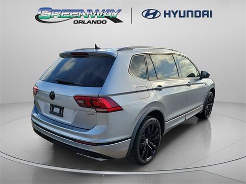 Used 2020 Volkswagen Tiguan SE R-Line image 4