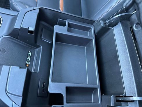 Used 2024 GMC Sierra 2500 AT4 w/ AT4 Premium Plus Package image 29