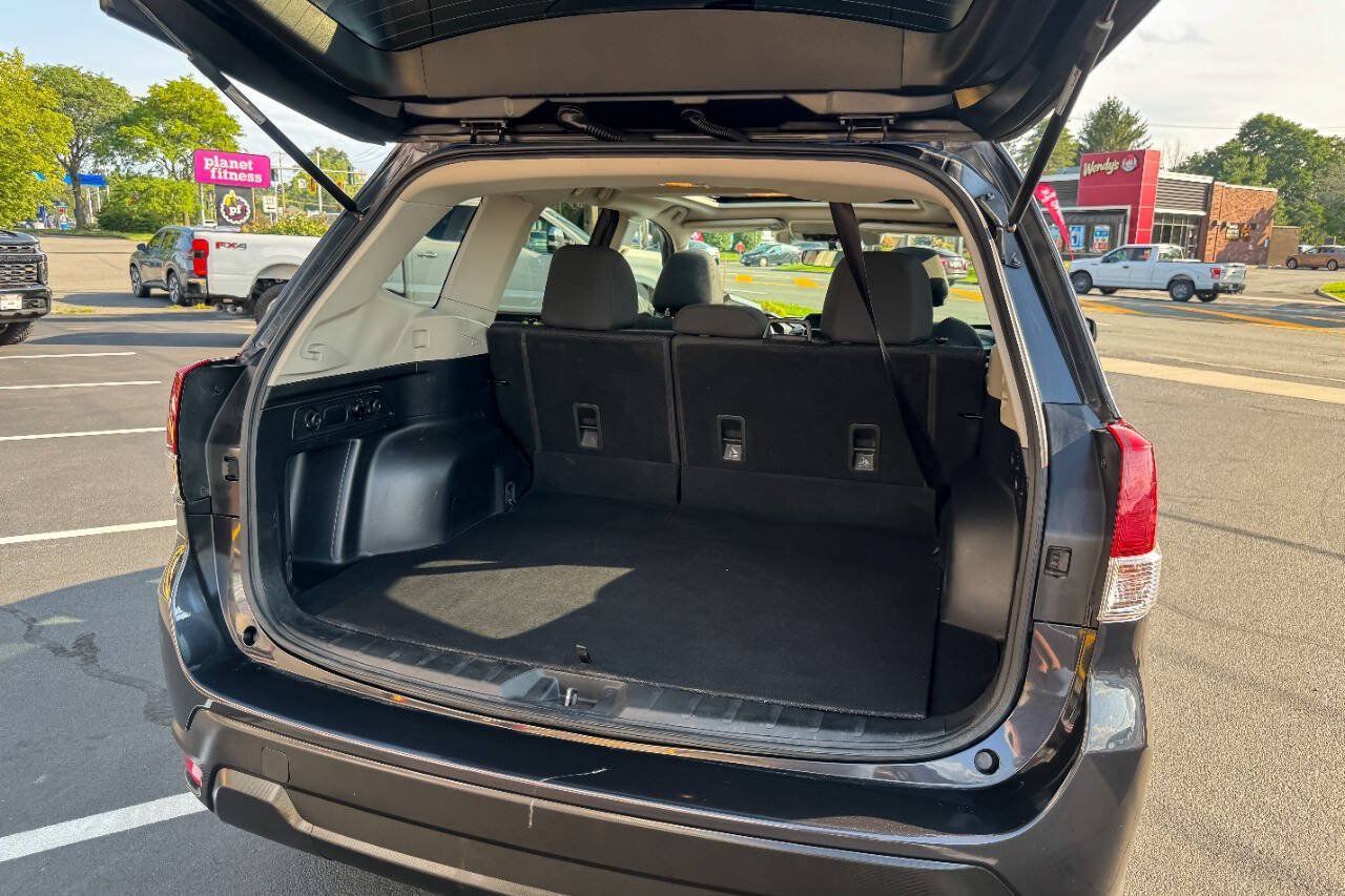 Used 2019 Subaru Forester Premium AWD/4WD image 15