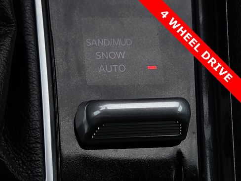 Used 2023 Jeep Compass Latitude AWD/4WD image 19
