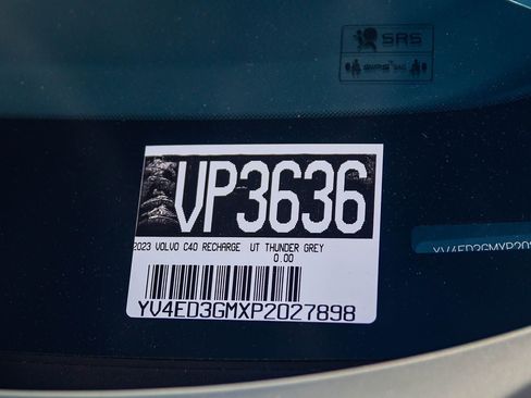 Used 2023 Volvo C40 P8 Recharge Ultimate image 32